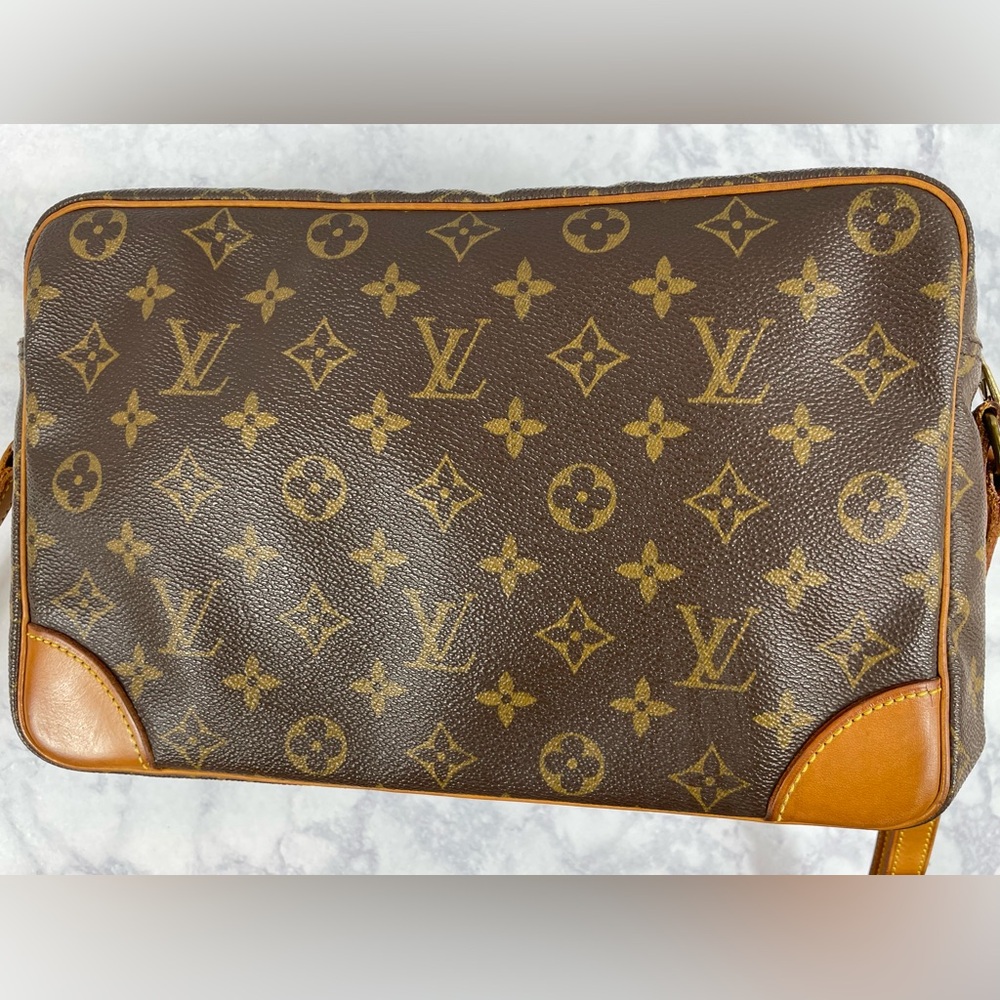 Louis Vuitton Monogram Trocadero 30 crossbody - Picture 8 of 17